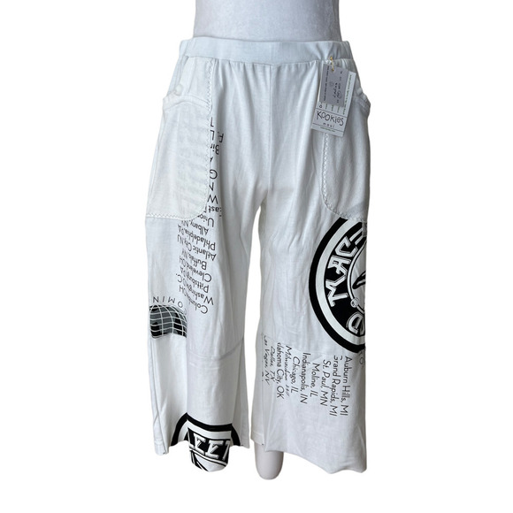 Fleetwood Mac Upcycled Vintage Tour Graphic Pants Size Small - Picture 7 of 13